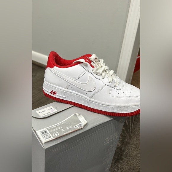 Nike Air Force 1 - Picture 2 of 2